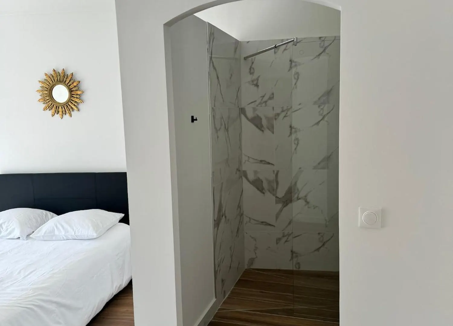 Logis Dore Menton Apartment