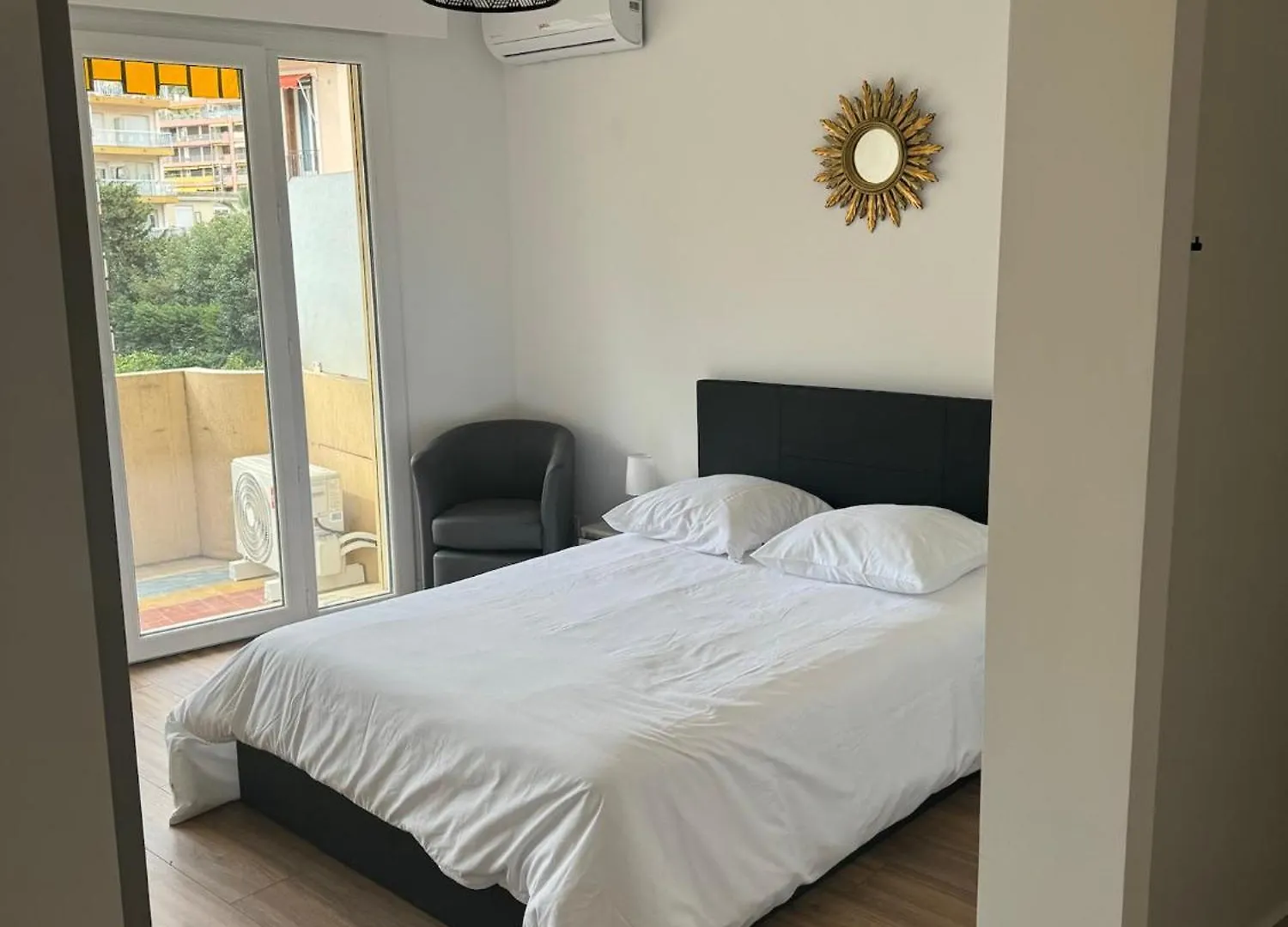 Logis Dore Menton France