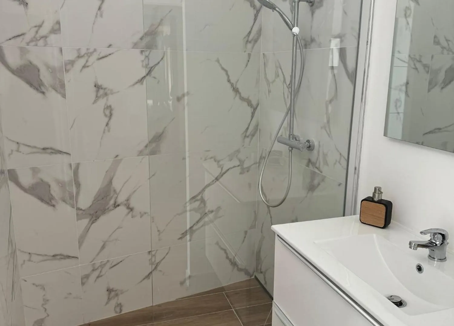 Apartment Logis Dore Menton