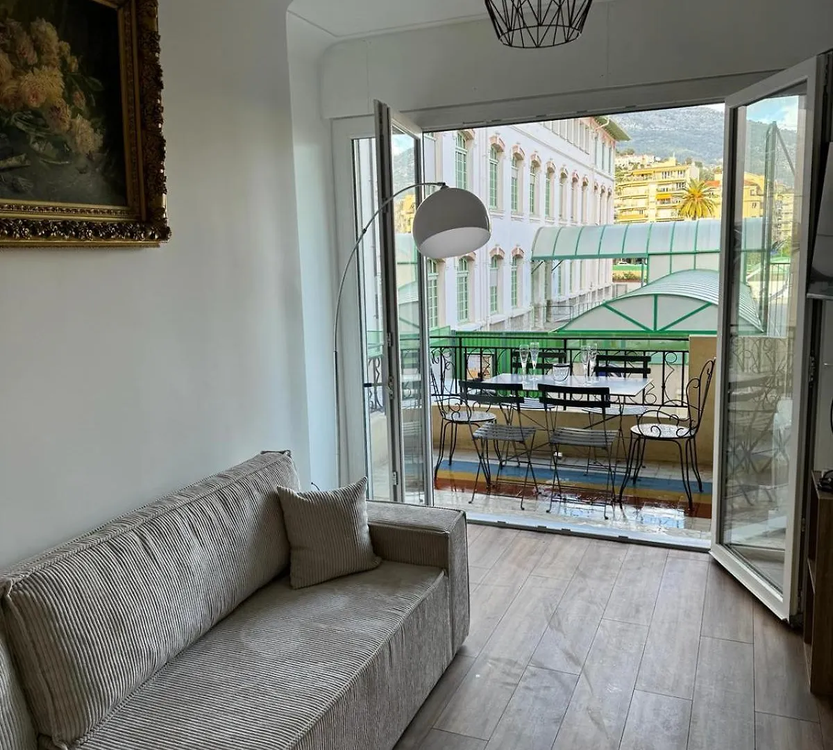 Apartment Logis Dore Menton